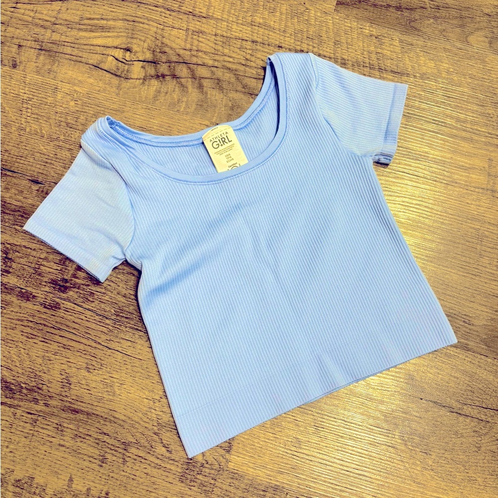 Athleta girls Rise Above Crop Tee